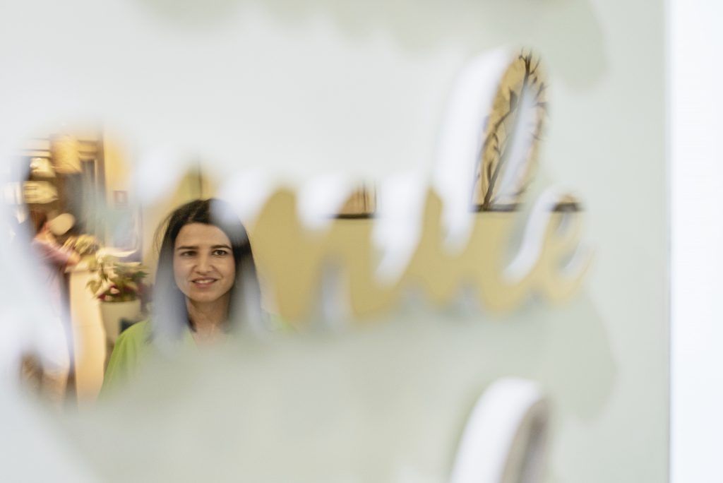 blanqueamiento dental. Limpieza dental. Alimentos que manchan los dientes.